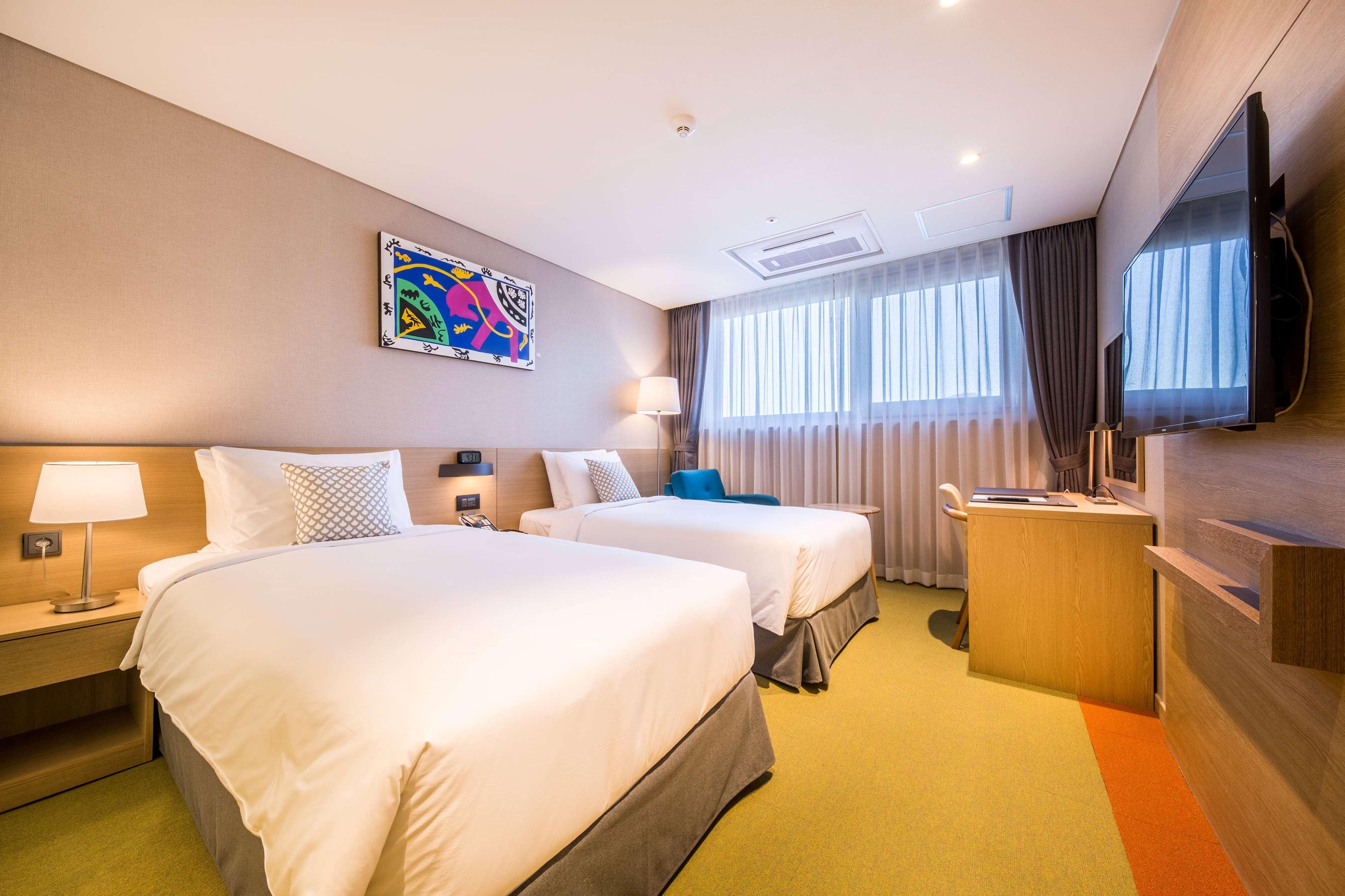 Howard Johnson By Wyndham Incheon Airport Eksteriør bilde